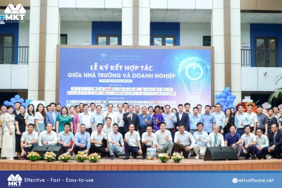 The Signing Ceremony of the Cooperation Agreement Between MKT Solutions JSC and Hoa Binh University in 2024